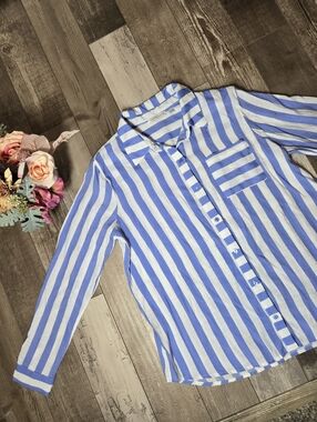 Notations Blue and White Vertical Stripe Button-Down Shirt Women's Size Large